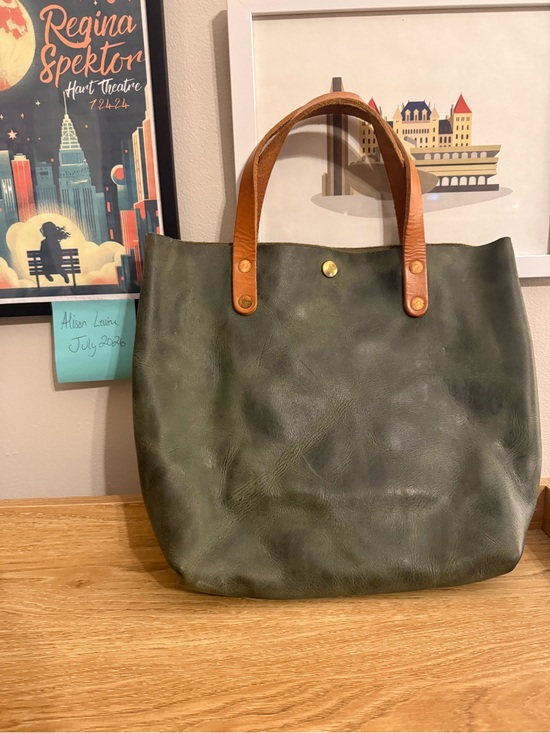 Kmm & Co. Handbags - EUC KMM Eucalyptus Mini Tote NO STRAP